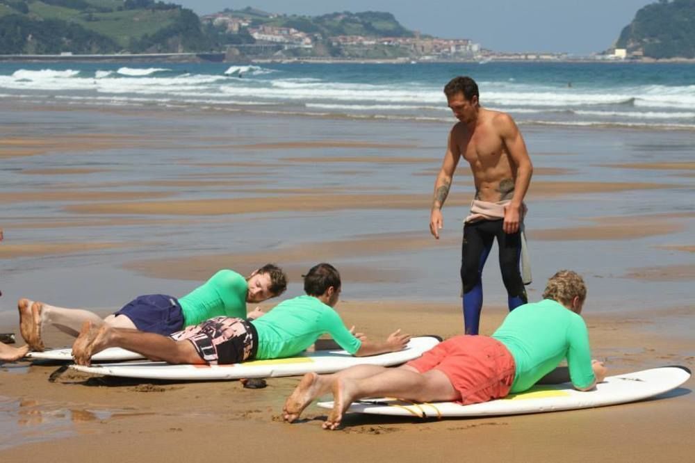 Zarautz Beachside Surf Camp Dış mekan fotoğraf