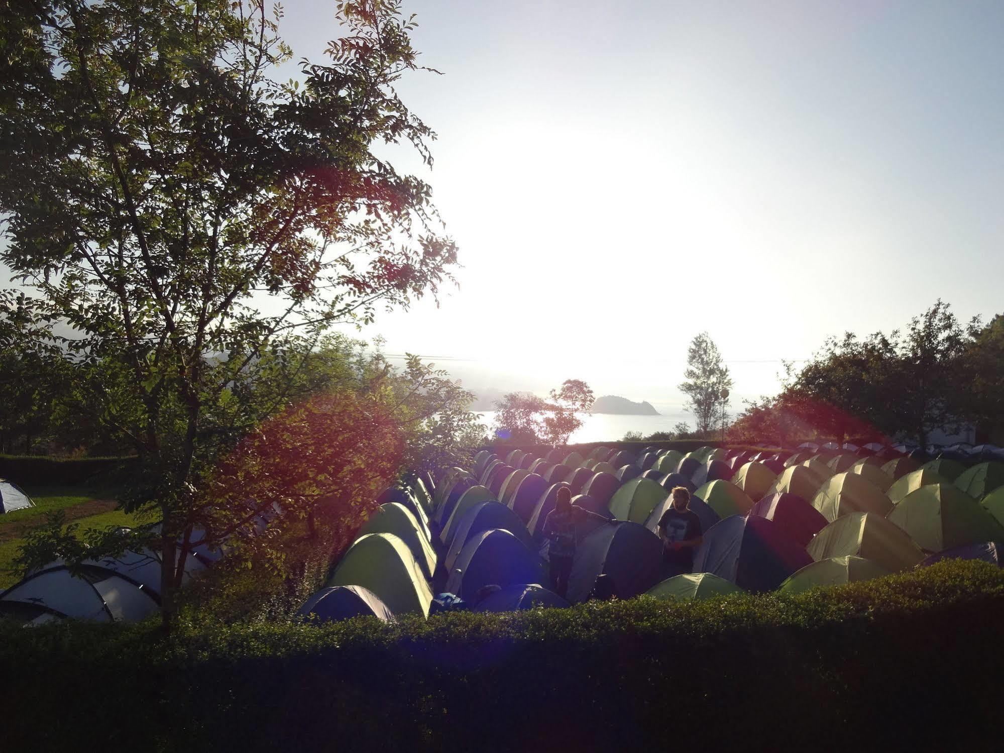 Zarautz Beachside Surf Camp Dış mekan fotoğraf